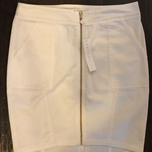 New with tag white skirt